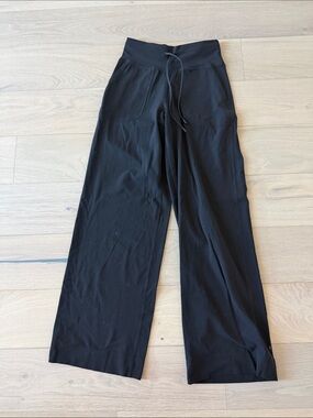 Lululemon wide leg Pants